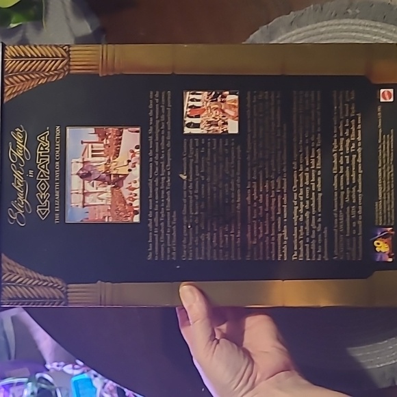 Elizabeth Taylor in Cleopatra Barbie Sealed New in box never opened 1999 Mattel! - Picture 8 of 11